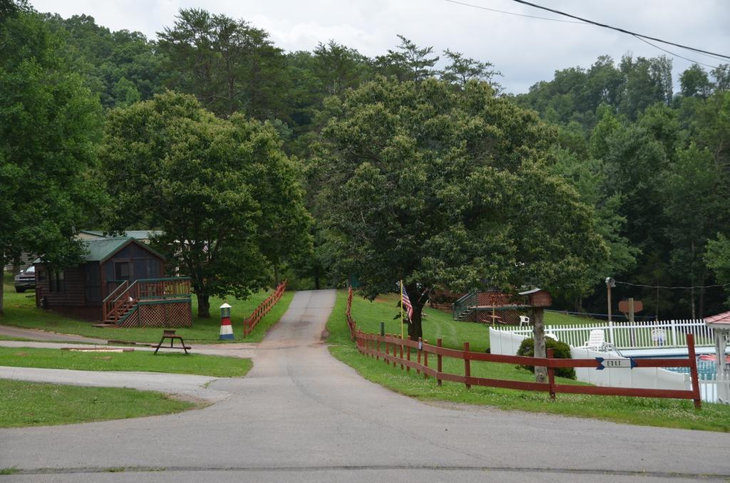 Ft. Wilderness Rv Park And Campground Whittier Exteriör bild